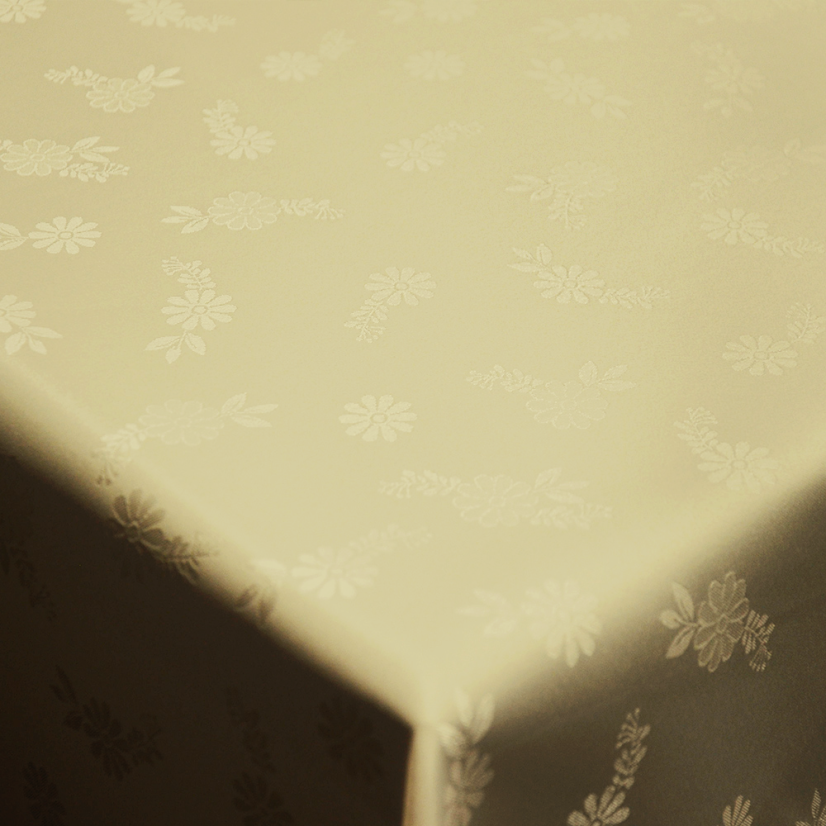 Teflonový ubrus žakár Lila - smetanový - Vyber rozměr: 75x75