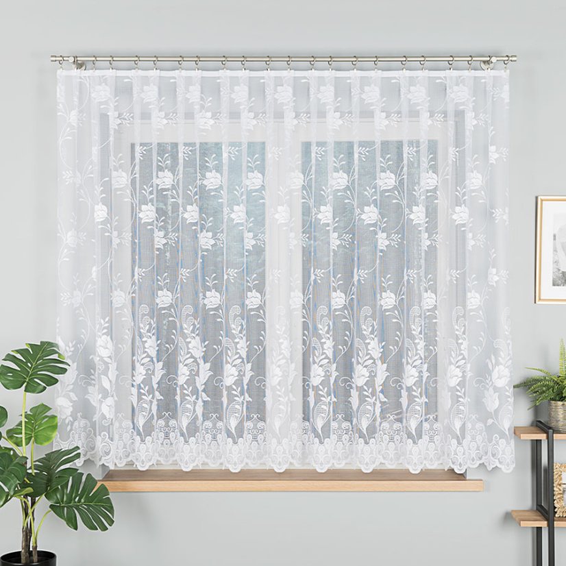 Kusová záclona Hilda