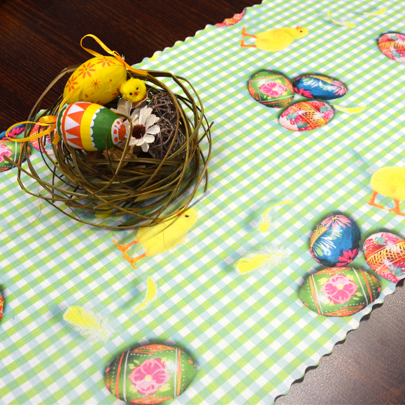 Velikonoční ubrusová šála v metráži Kuřátka - zelená - Šíře materiálu ↔ (cm): 38, Vyber okraje: pouze střih