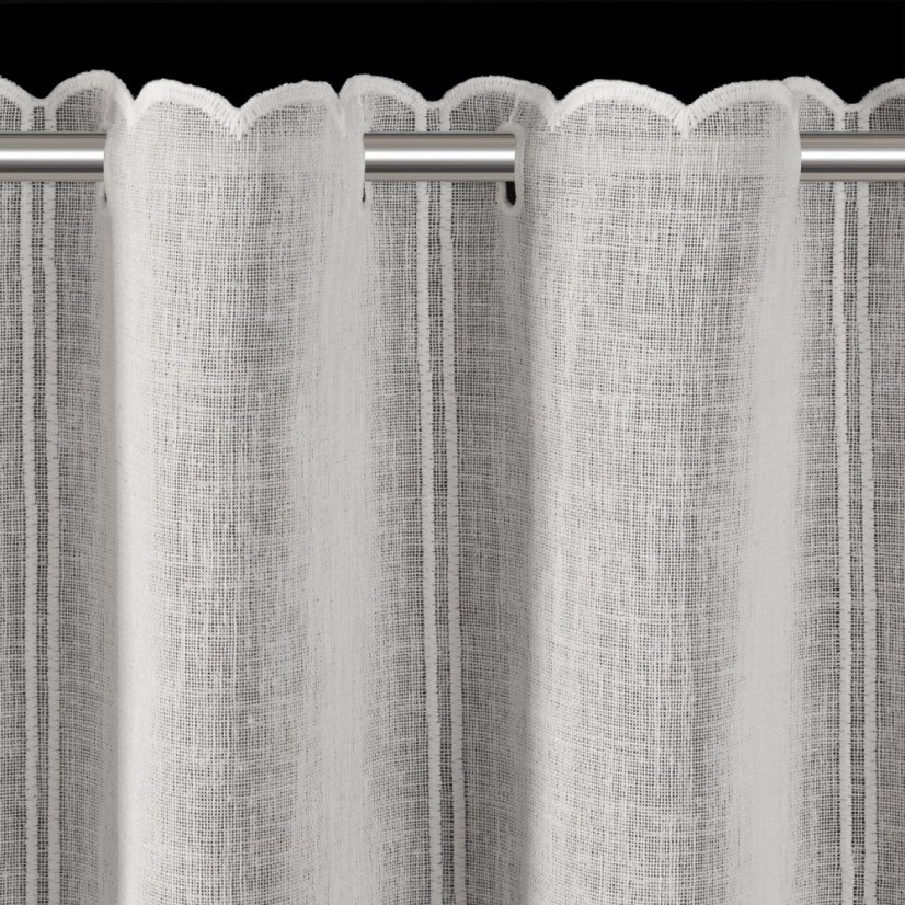 Vitrážová záclona Srdíčka - Vyber výšku ↕ (cm): 45