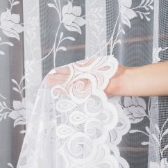 Kusová záclona Hilda