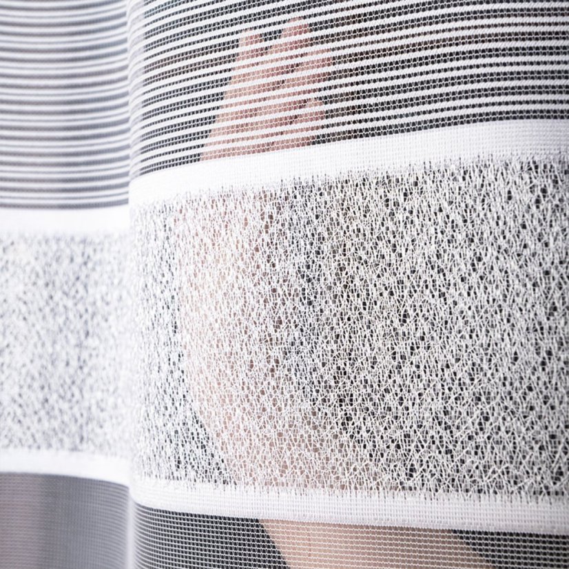 Záclona Helga - Vyber výšku ↕ (cm): 157, Vyber šití: bez obšití