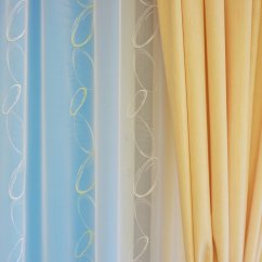 Vyšívaný voál Pallas - bílá/limeta