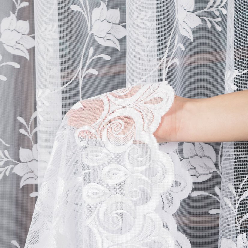 Kusová záclona Hilda