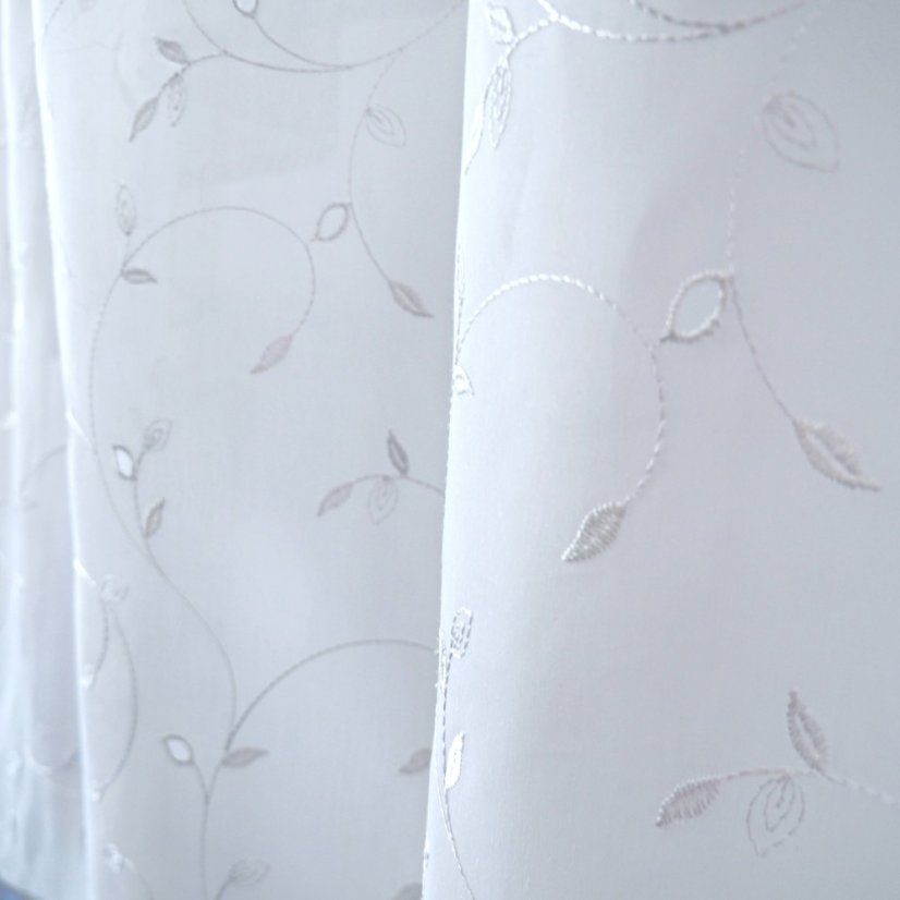 Vyšívaná záclona Lona - Vyber výšku ↕ (cm): 290, Vyber šití: bez obšití